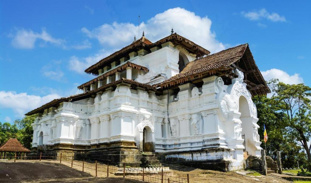Royal Kandyan Экстерьер фото