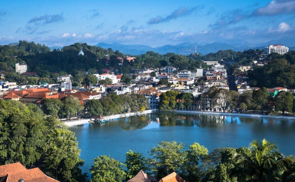 Royal Kandyan Экстерьер фото